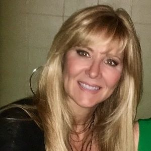 Meet your Posher, Cyndi